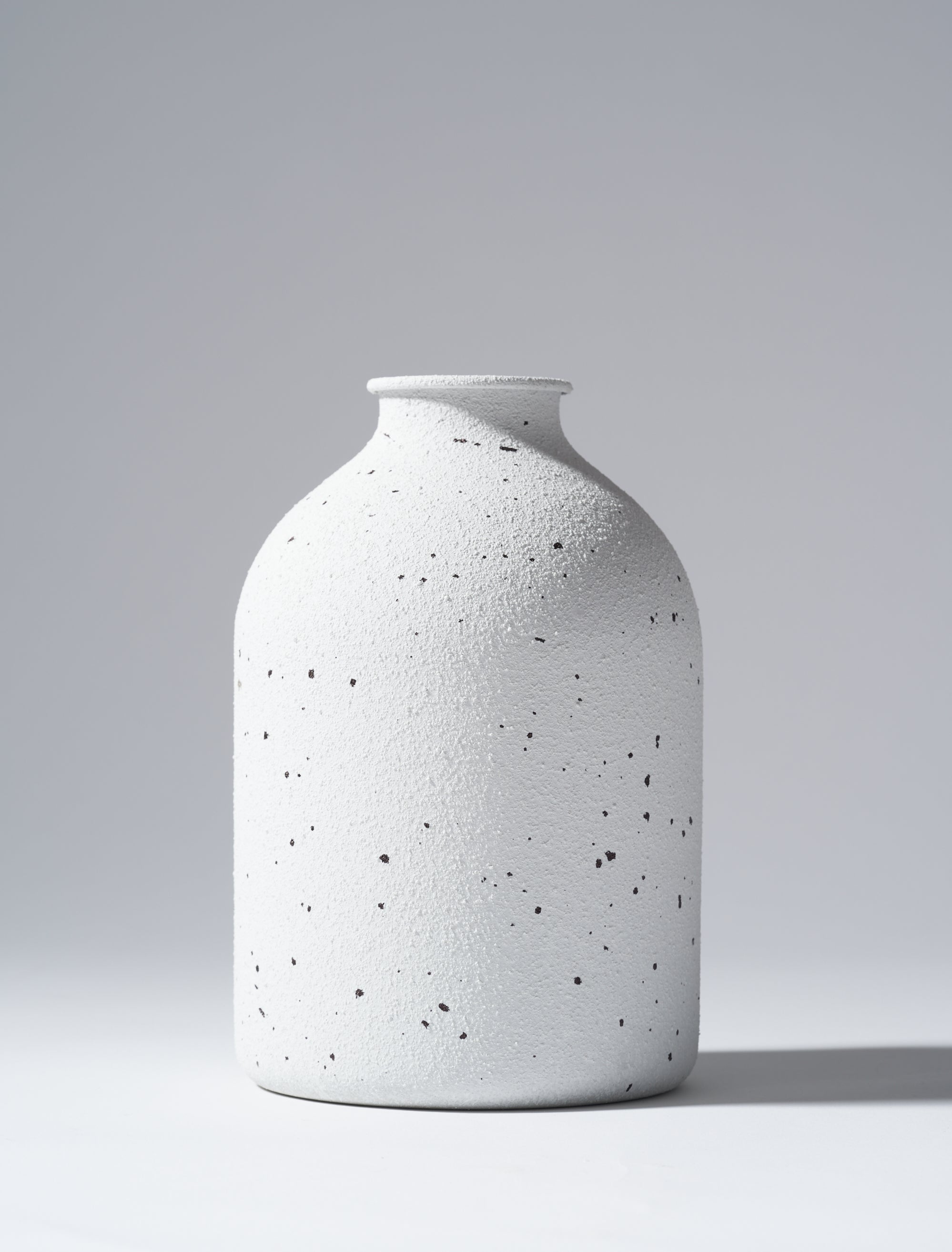 Arlo Vase