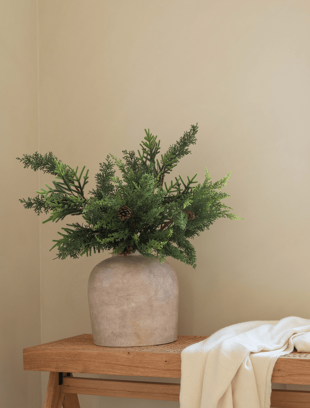 Amor Vase