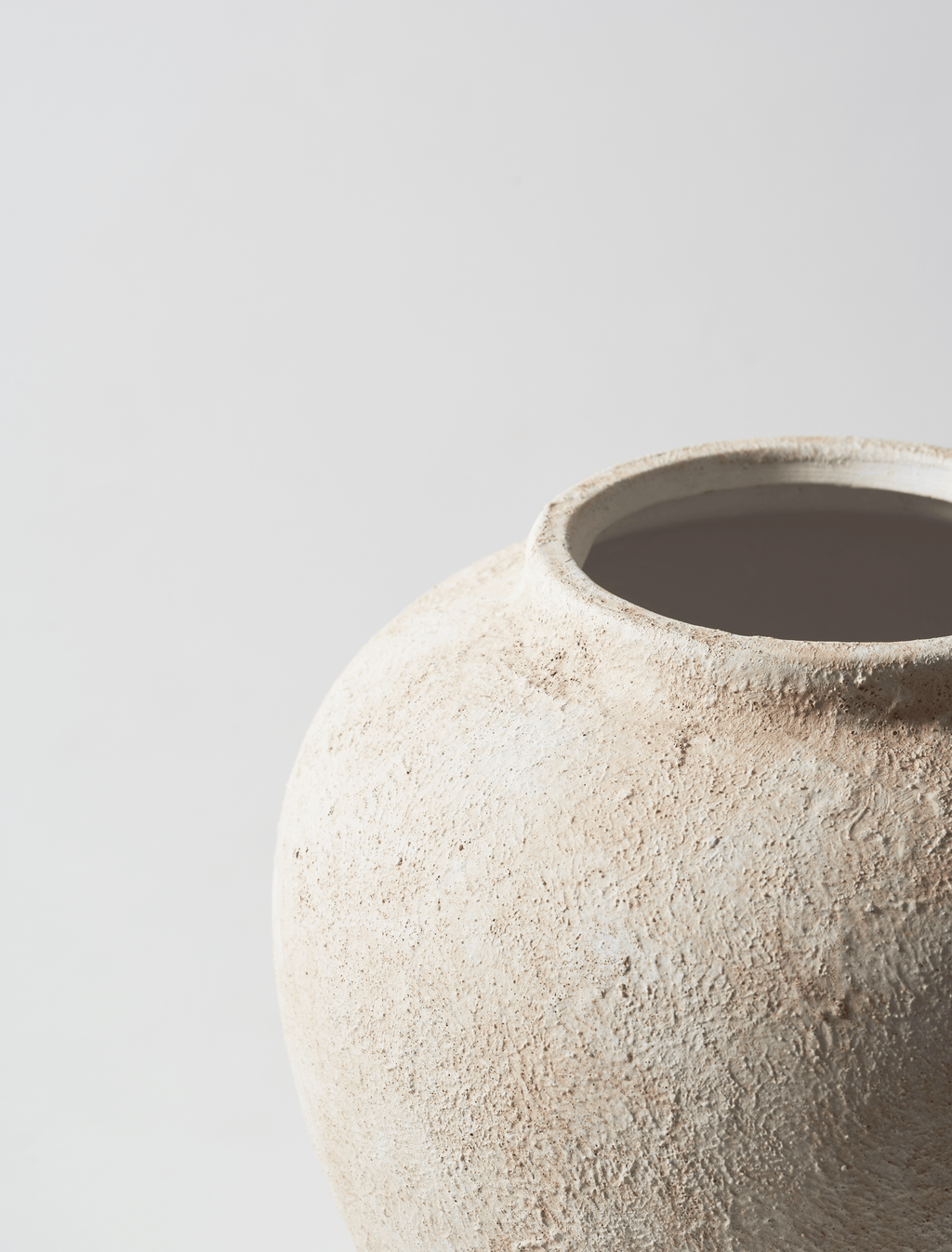 Naomi Vase