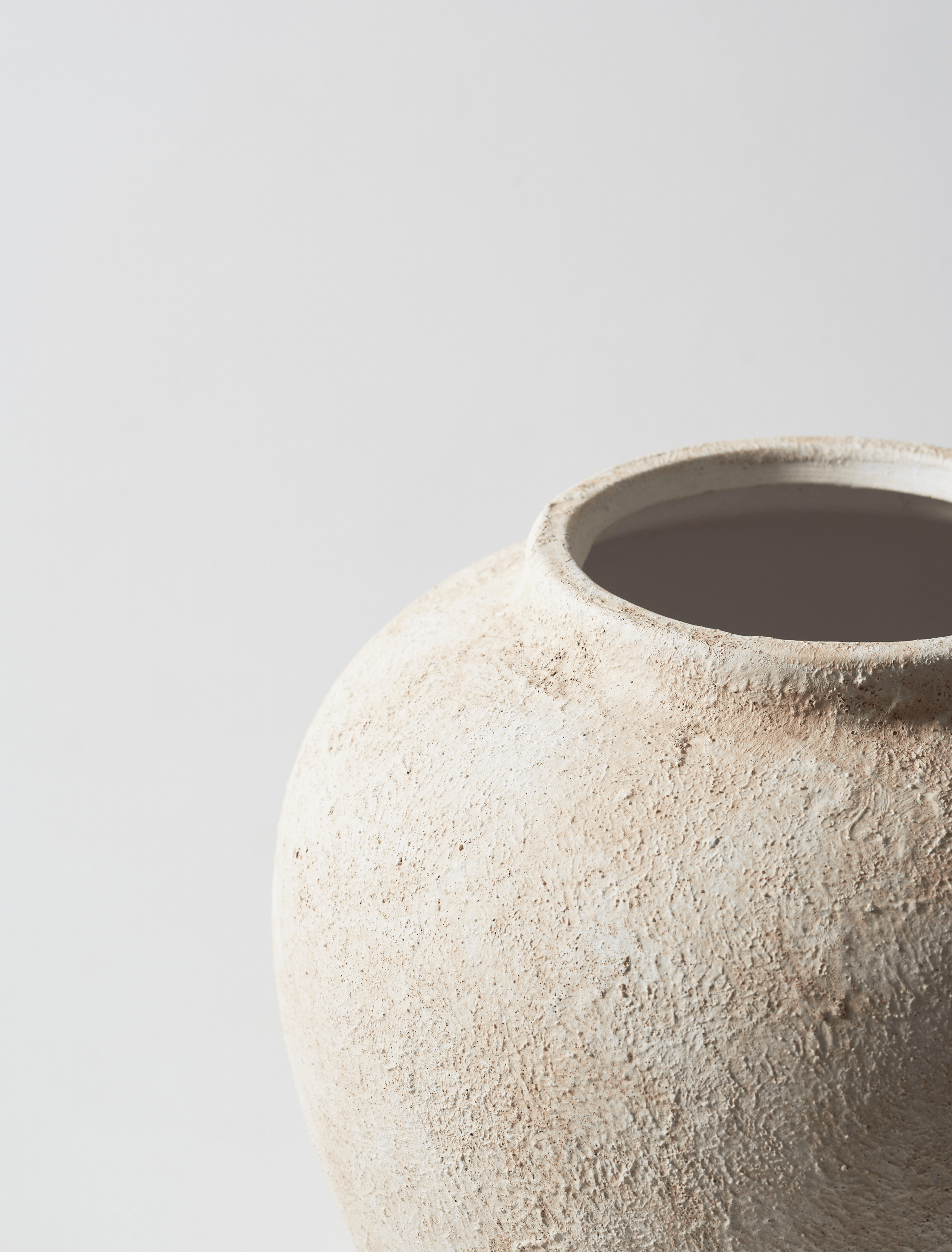 Naomi Vase