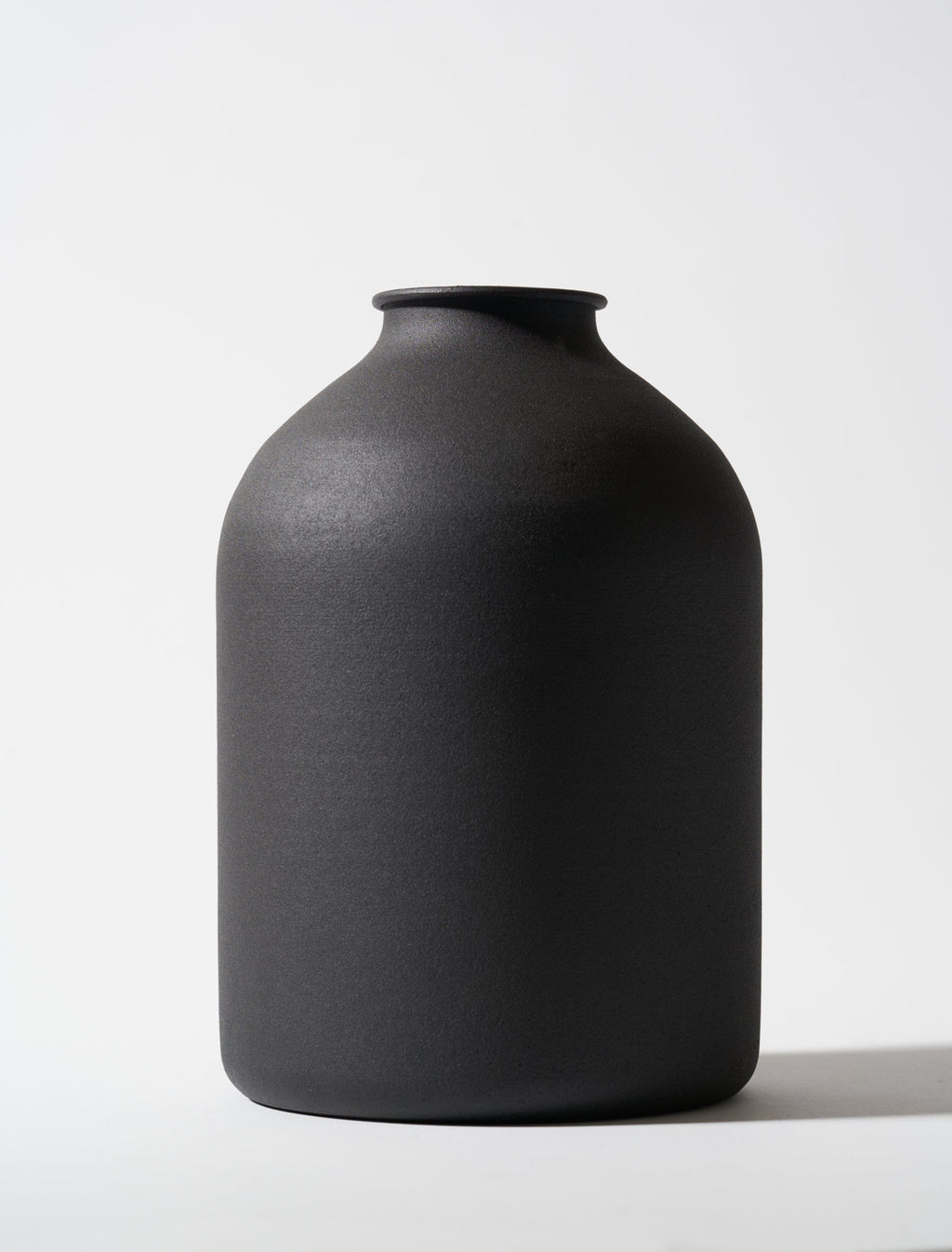 Arlo Vase