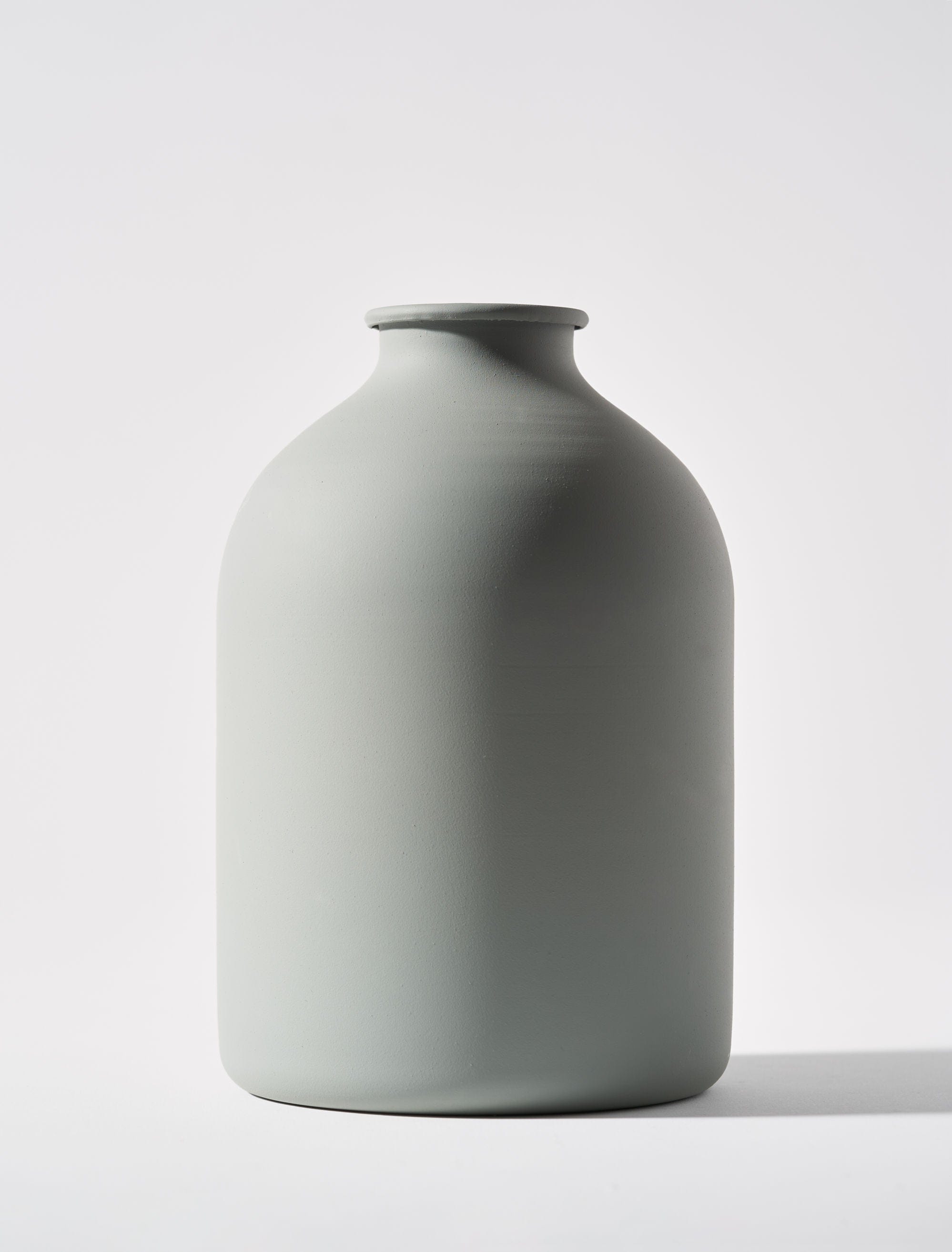 Arlo Vase
