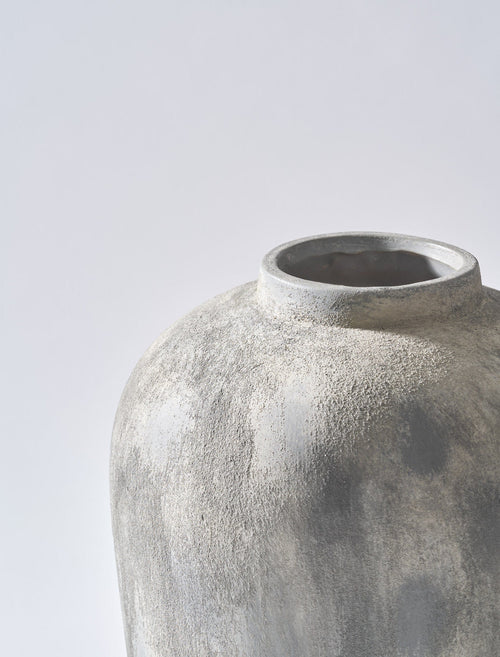 Amor Vase